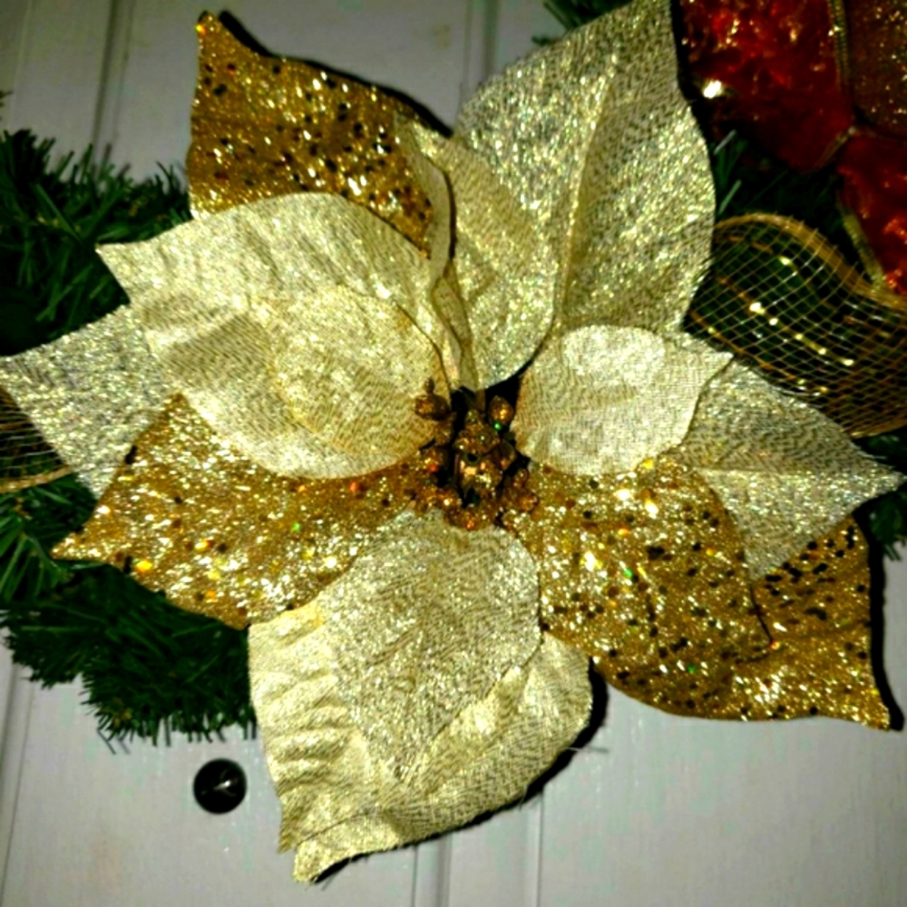 Christmas Holiday Wreath - Picture 6 of 6